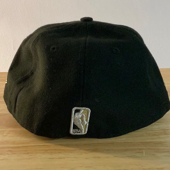 Toronto Raptors Fitted Hat - Picture 3 of 4